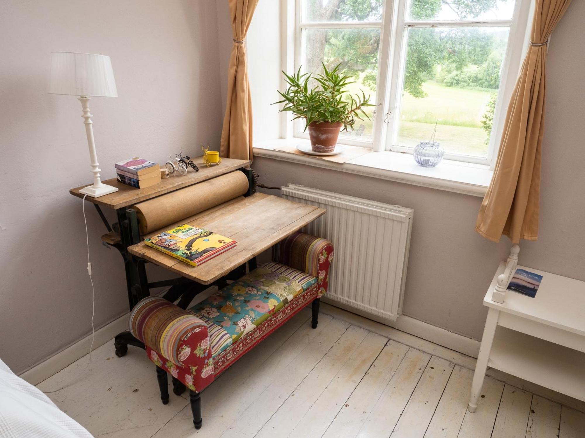 Lindsbergs Kursgard And Hostel Falun Room photo